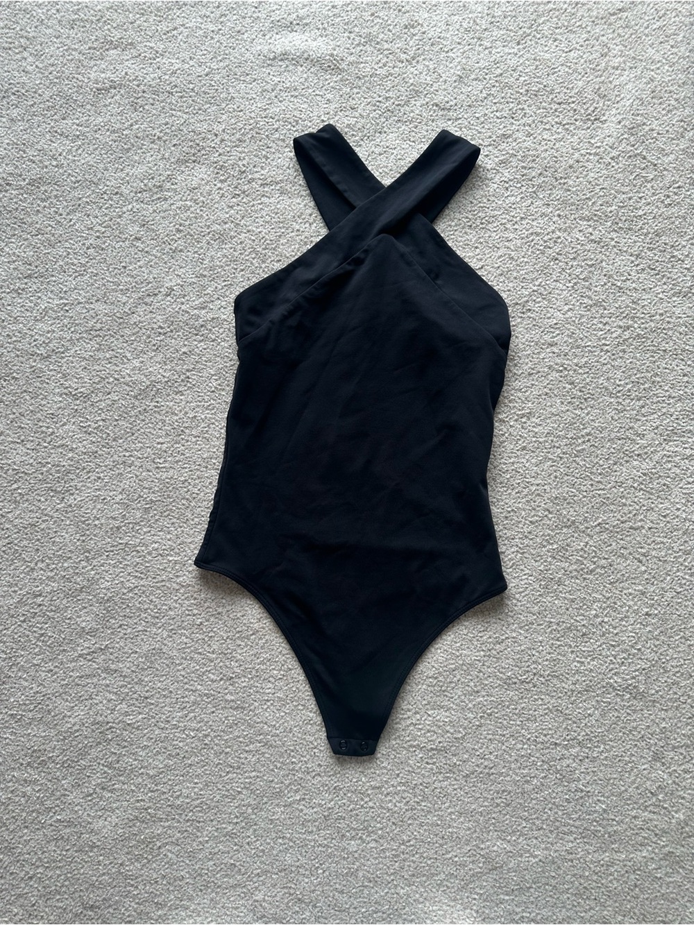 Aritzia Babaton Contour Criss Cross Bodysuit